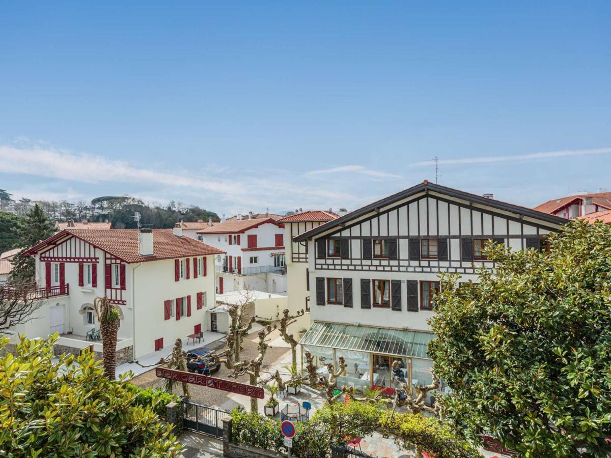 Appartement A 200 M De La Plage Avec Terrasse Et Parking, Au Coeur Des Commerces Et Restaurants - Fr-1-2-426 Hendaye Eksteriør bilde
